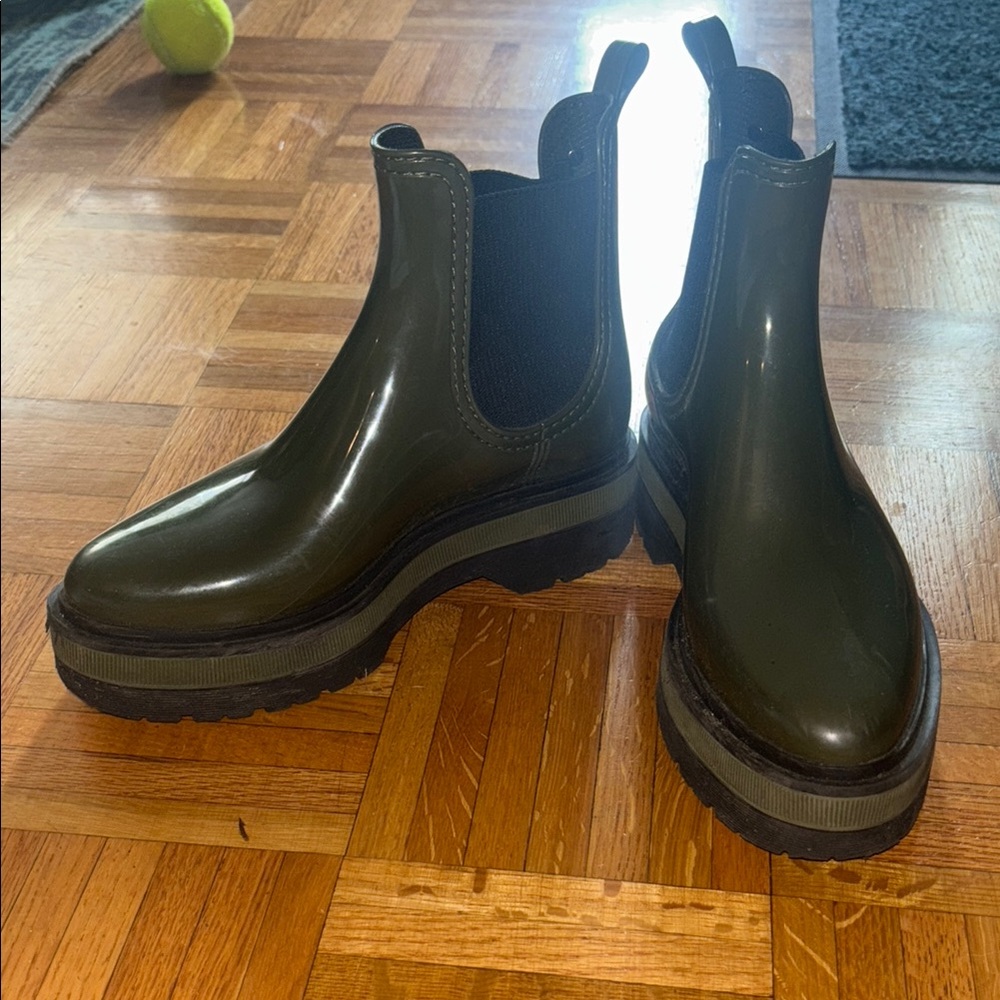 Green Rain Chelsea Boots with Chunky Sole